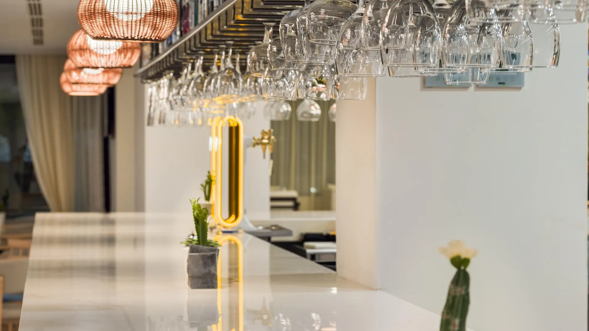 Отель H10 Casa Del Mar Санта-Понса Испания