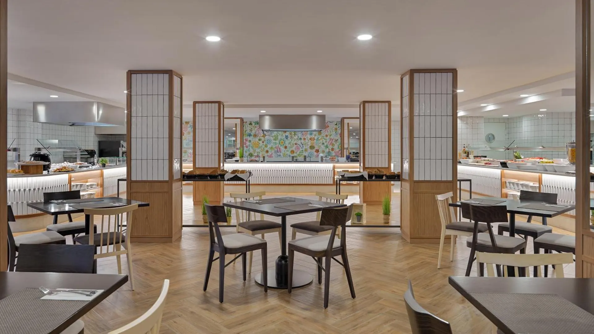 Отель H10 Casa Del Mar Санта-Понса 4*,